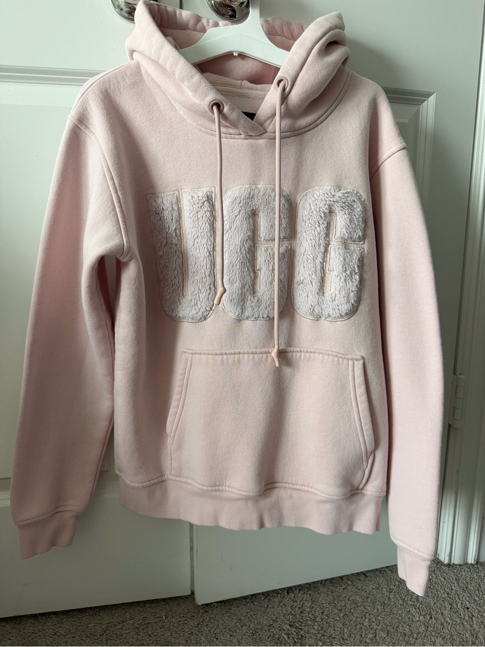 UGG Rey Fuzzy Logo Hoodie Dusty Rose Pink Cozy Sweatshirt Cotton Blend Pullover